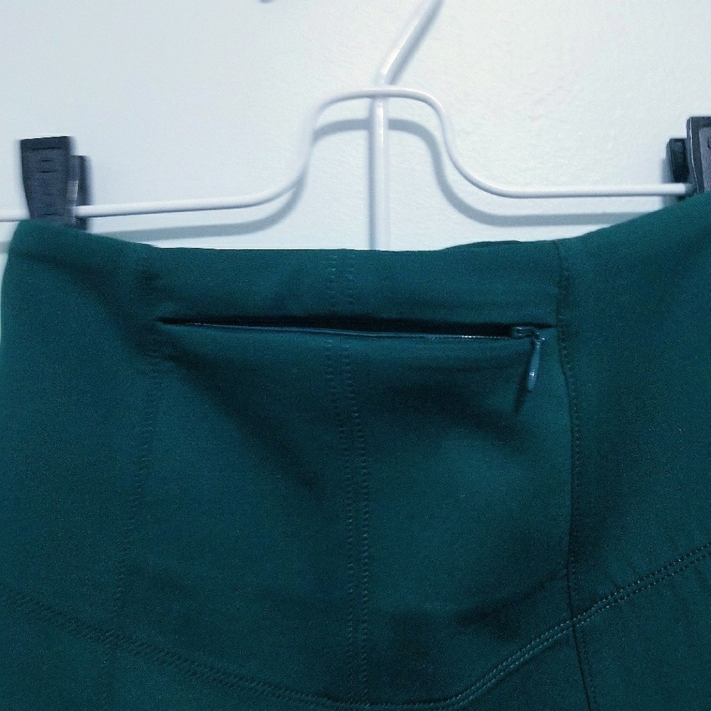 Lululemon Cityfarer Skirt Size 8 - Picture 5 of 6
